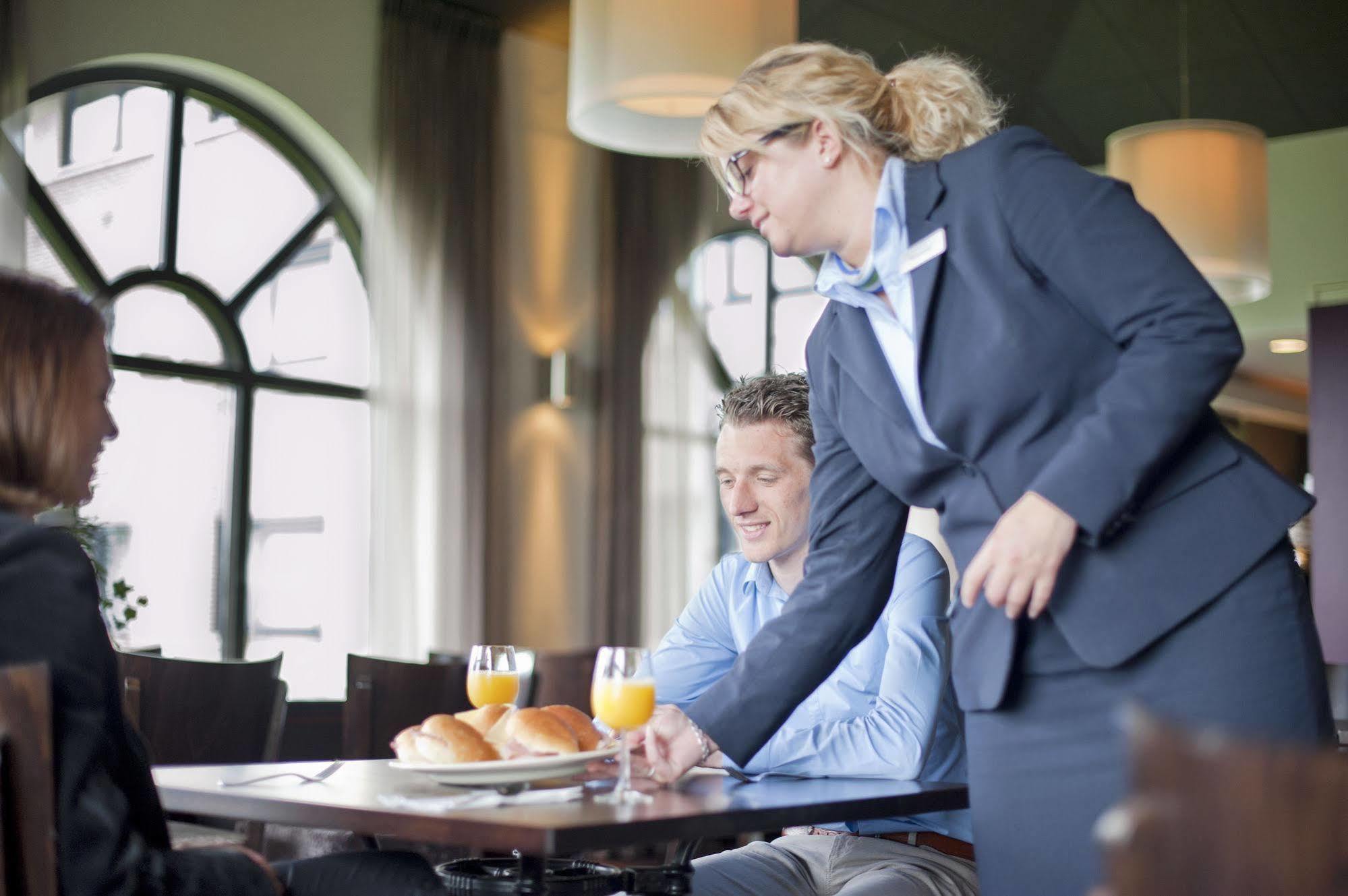 Hotel Port Of Moerdijk Eksteriør billede